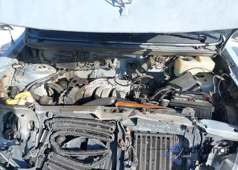 1992 Plymouth Grand Voyager Le z USA, uszkodzony, nr VIN 1P4GH54R8NX157251